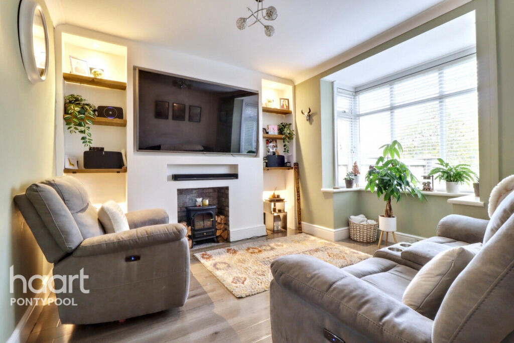 Main image of property: Broadway, Pontypool