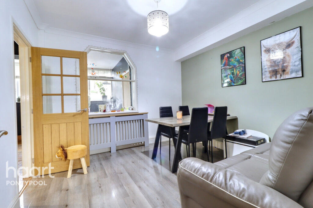 Main image of property: Broadway, Pontypool