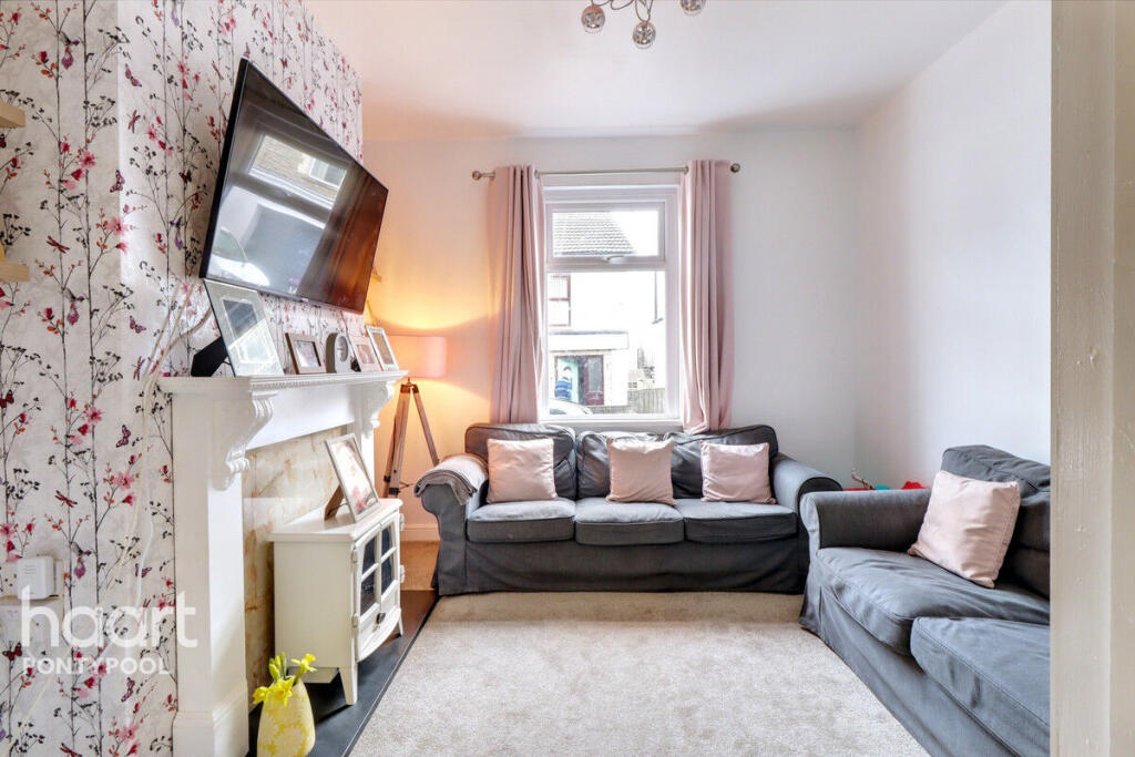 Main image of property: Commercial Street, Pontypool