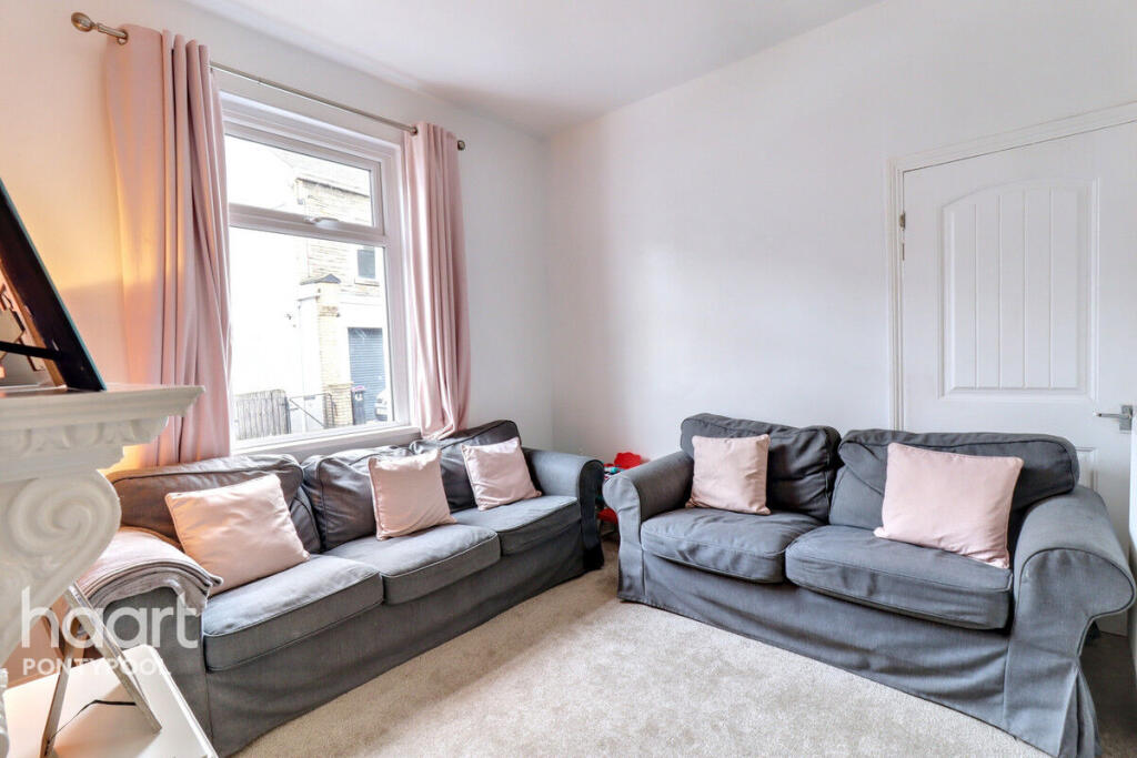 Main image of property: Commercial Street, Pontypool