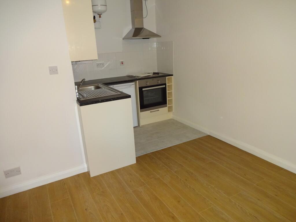 Studio apartment for rent in High Street, Wealdstone , Middx, HA3