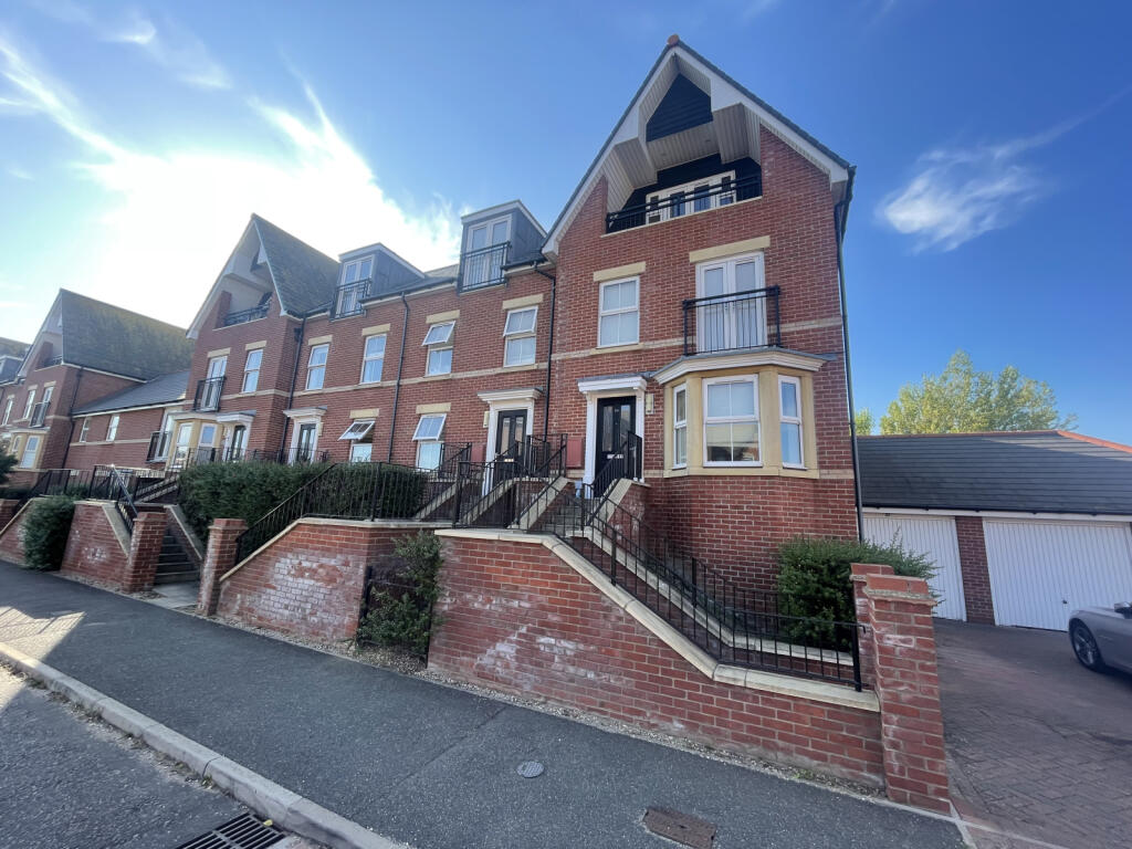 Main image of property: Old Fort Road, Felixstowe