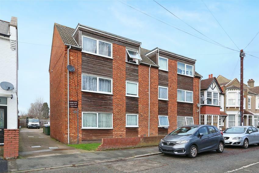 1 bedroom flat for sale in Cherry Court, New Road, Mitcham CR4