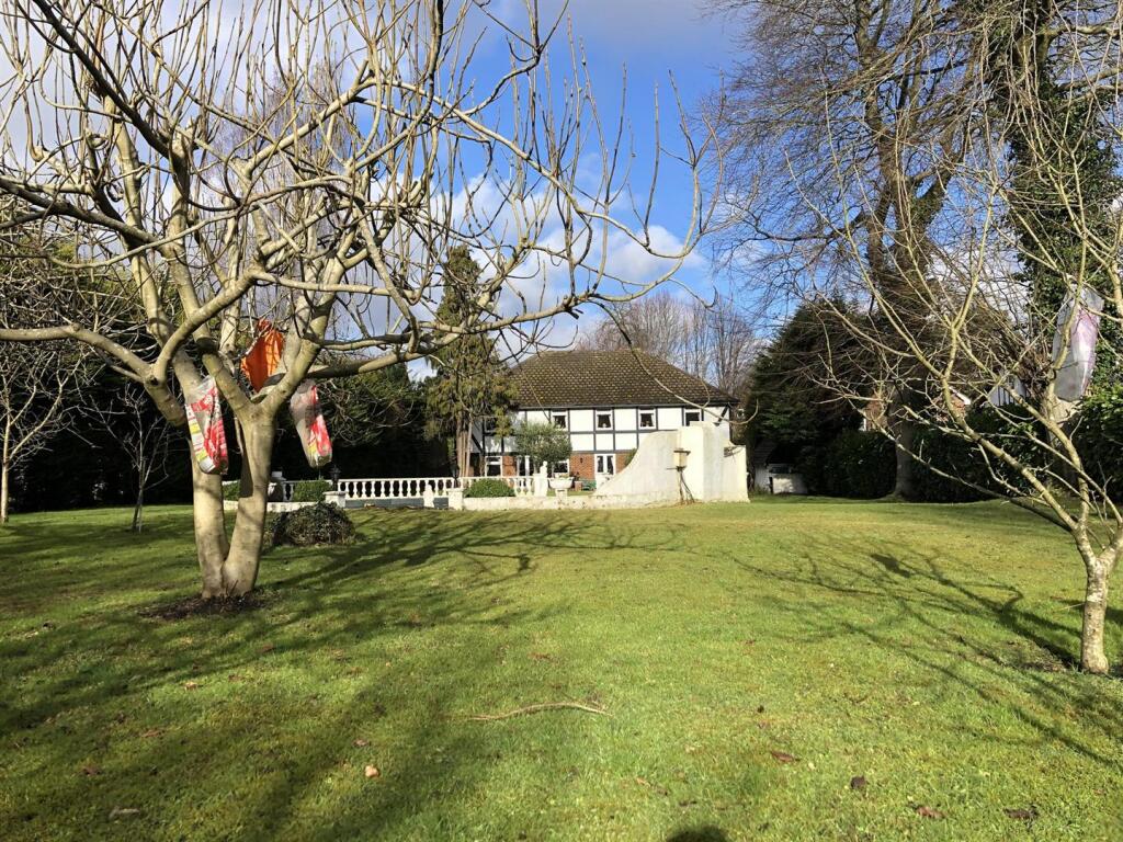 Main image of property: Foxley Lane, Purley, Surrey CR8