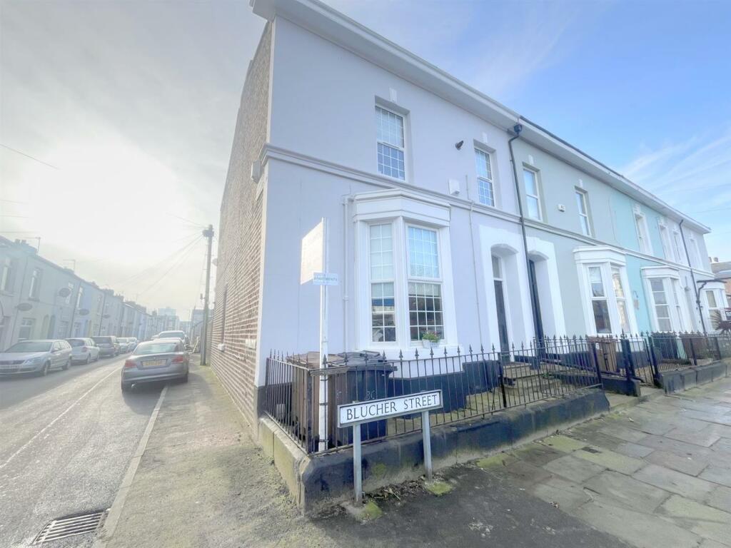 5 bedroom end of terrace house for sale in Blucher Street, Liverpool, L22