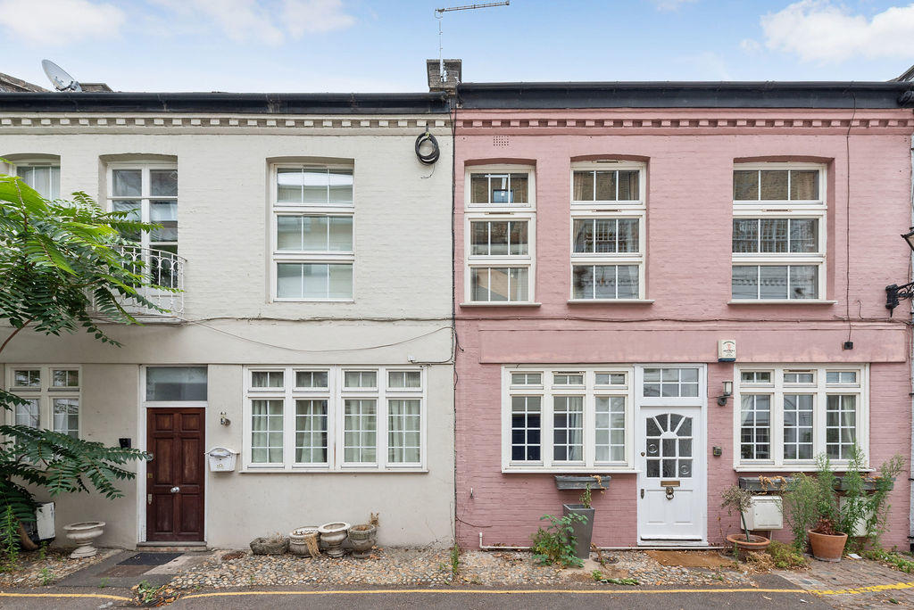 Main image of property: Ovington Mews, Knightsbridge SW3