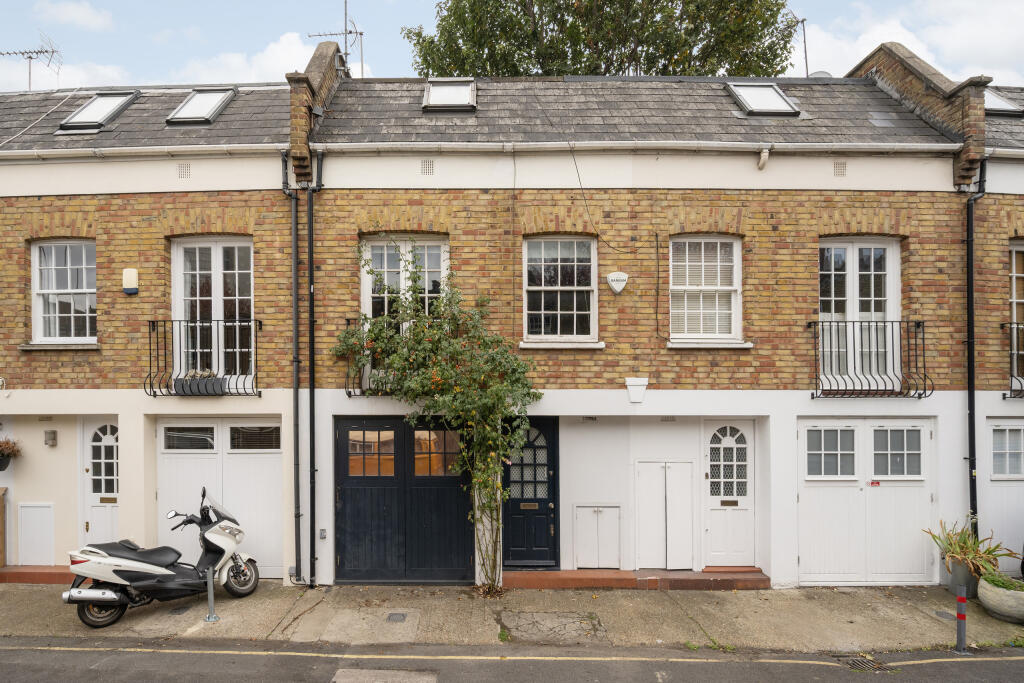 Main image of property: Royal Crescent Mews, London