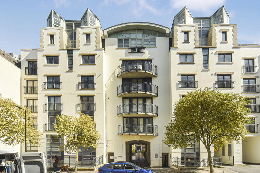 Main image of property: Kensington Gardens Square, Kensington, W2