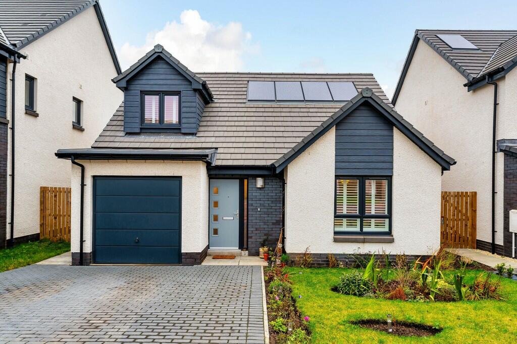 3 bedroom detached house for sale in Forth Crescent, Bo'ness, West