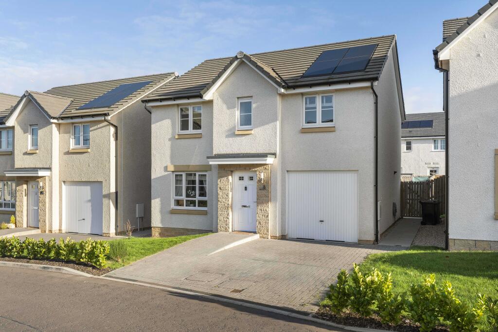 Main image of property: 8 Ormond Avenue, Wallyford, EH21 8NN