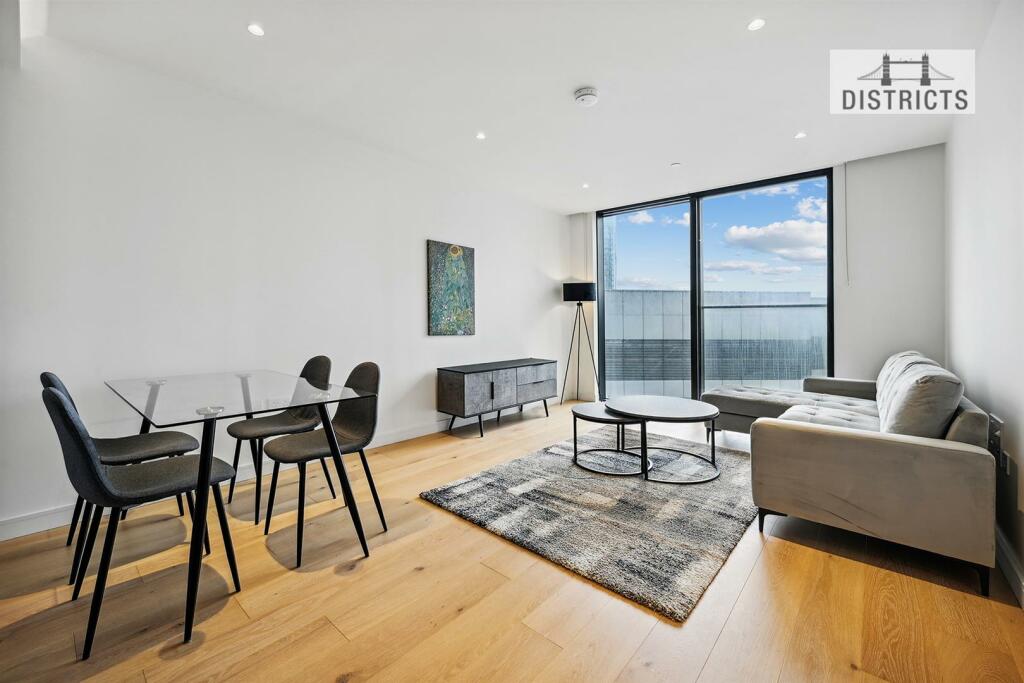 Main image of property: Hampton Tower, South Quay Plaza London