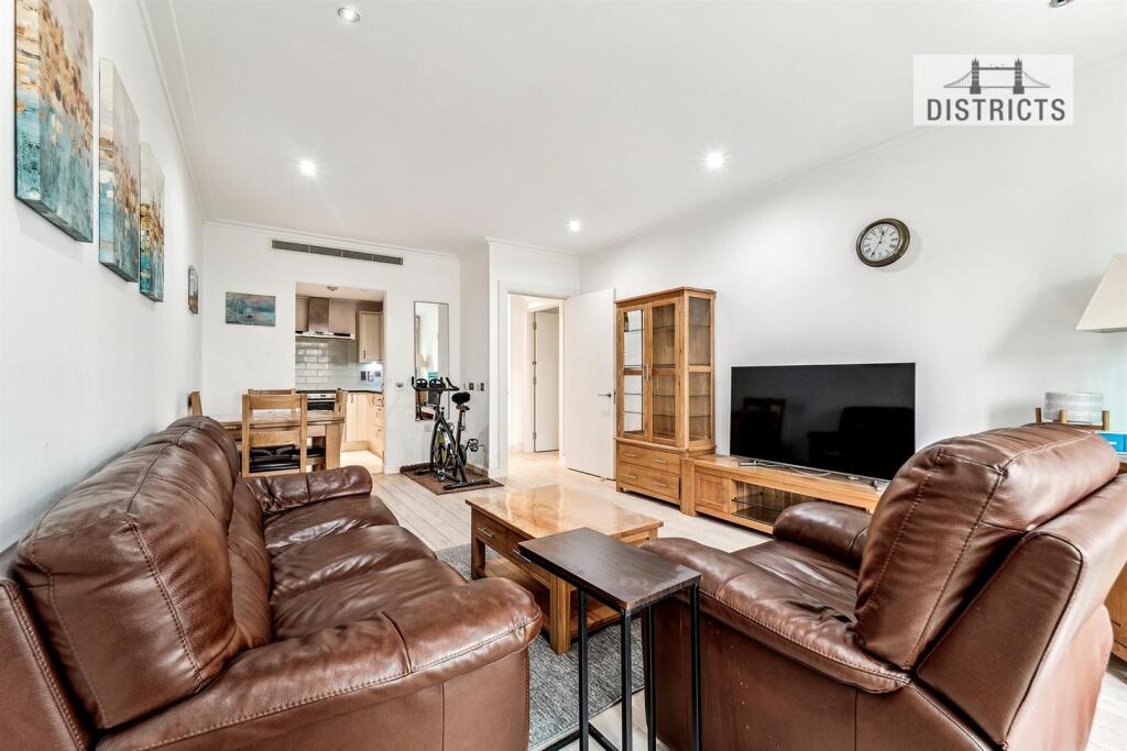 Main image of property: Discovery Dock Apartments, 2 South Quay Square, E14