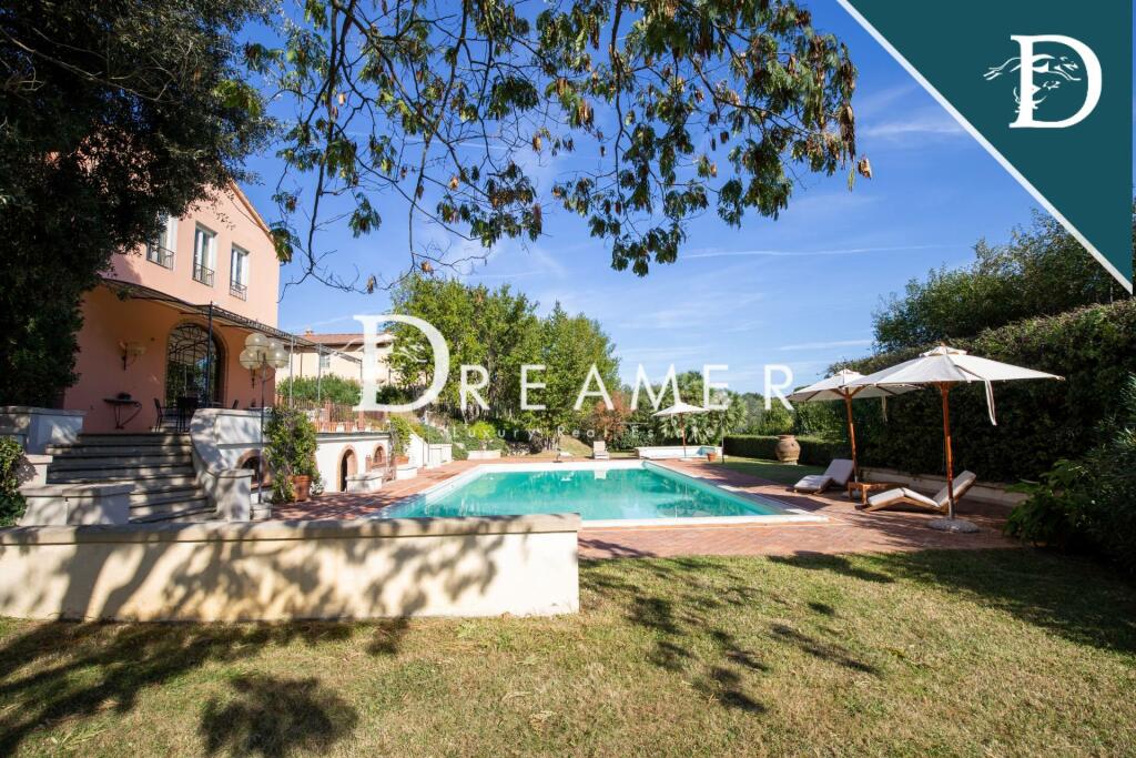 Main image of property: Tuscany, Florence, Fucecchio