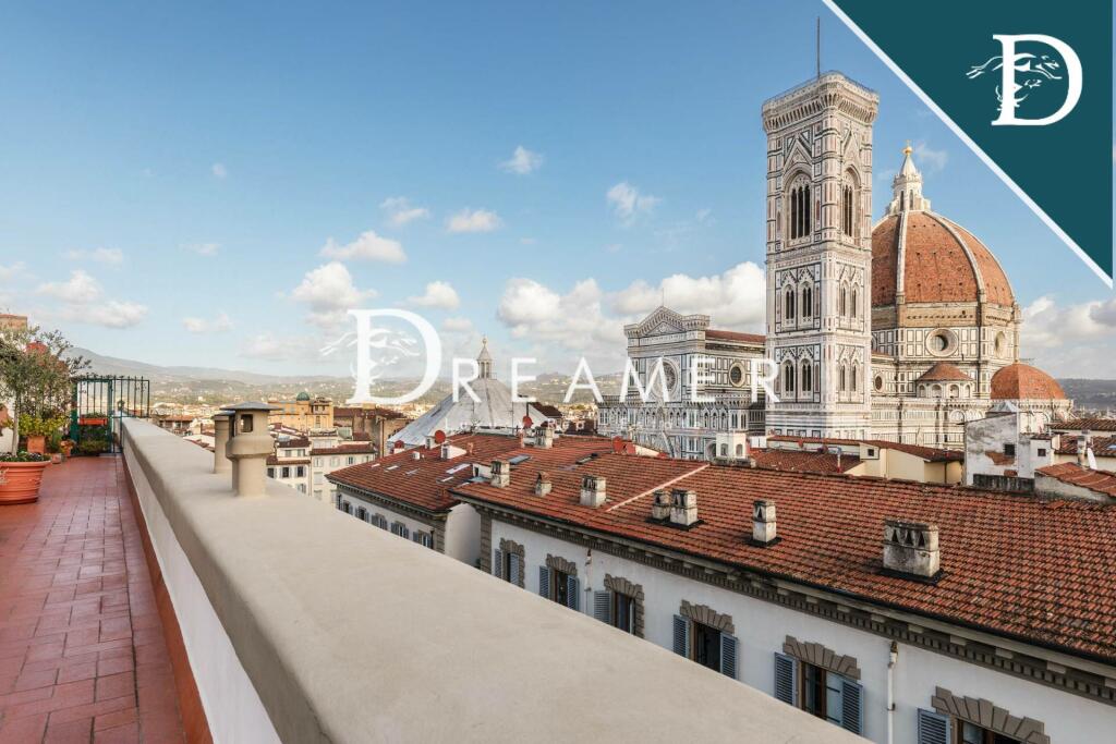 2 bed Penthouse for sale in Tuscany, Florence...