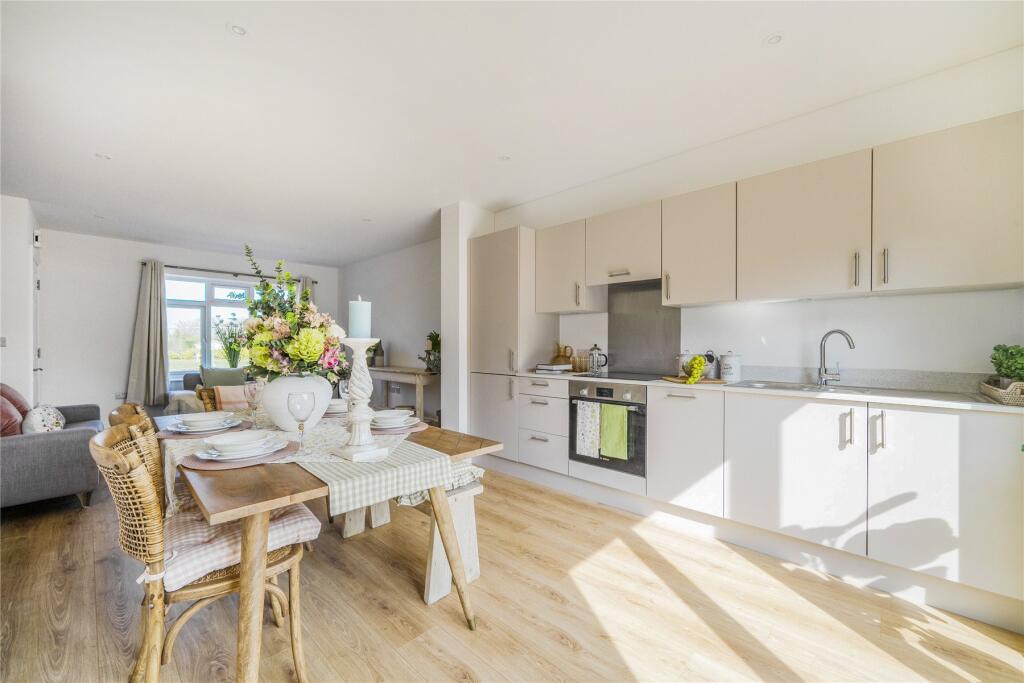 Main image of property: Guildford Road, Runfold, Farnham, Surrey, GU10