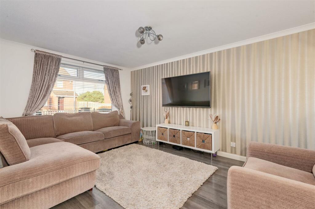 Additional property image - Tranent Gardens, Dundee