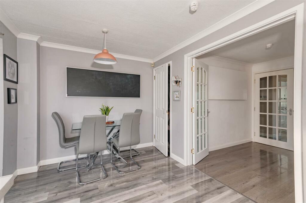 Additional property image - Tranent Gardens, Dundee