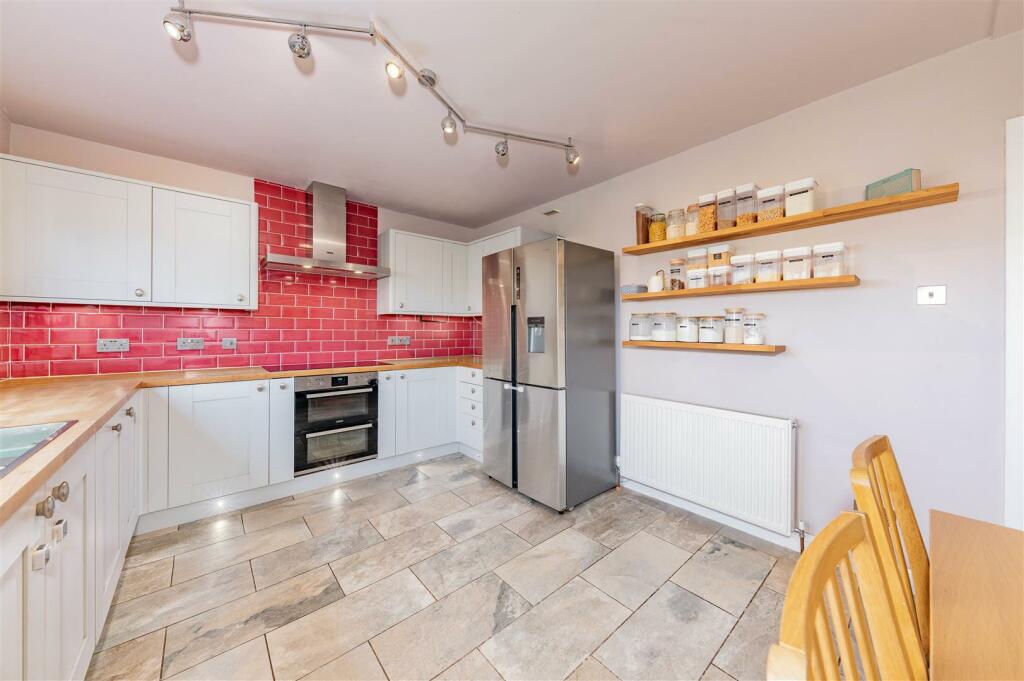 Additional property image - Rosemount Road, Birkhill, Dundee