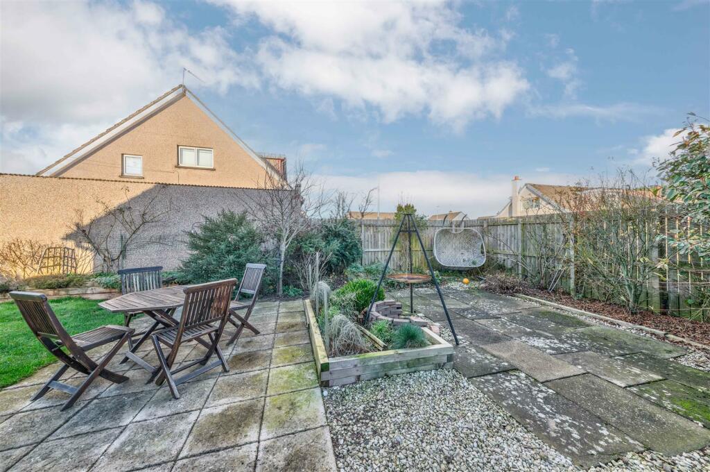 Additional property image - Rosemount Road, Birkhill, Dundee