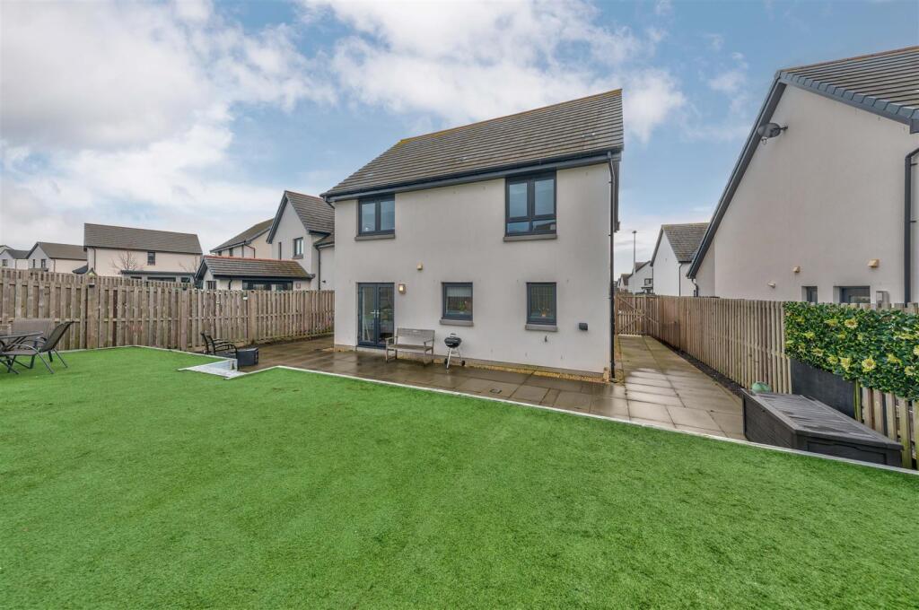 Additional property image - Grayburn Place, Dundee