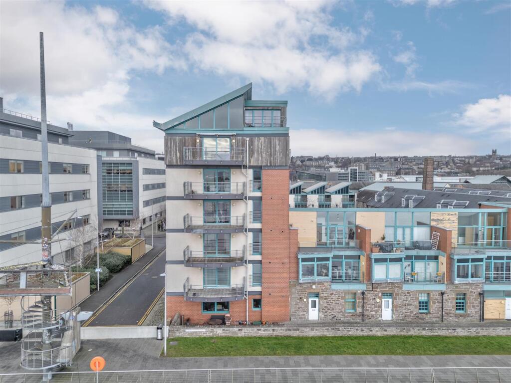 Additional property image - West Victoria Dock Road, Dundee