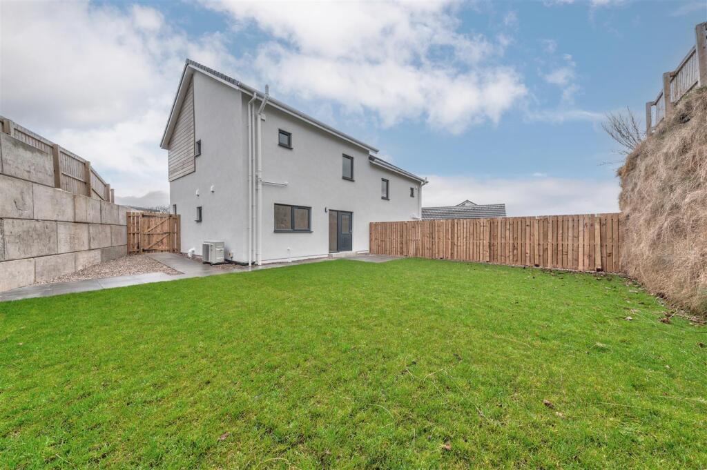 Additional property image - Tulloch Crescent, Dundee