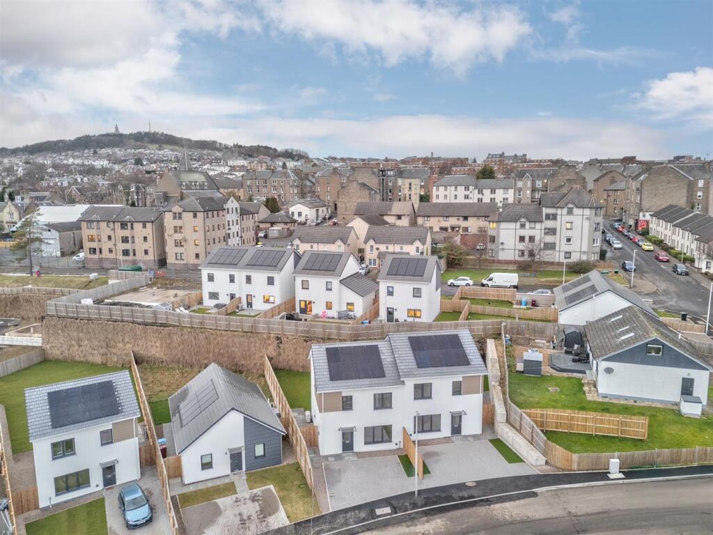Additional property image - Tulloch Crescent, Dundee