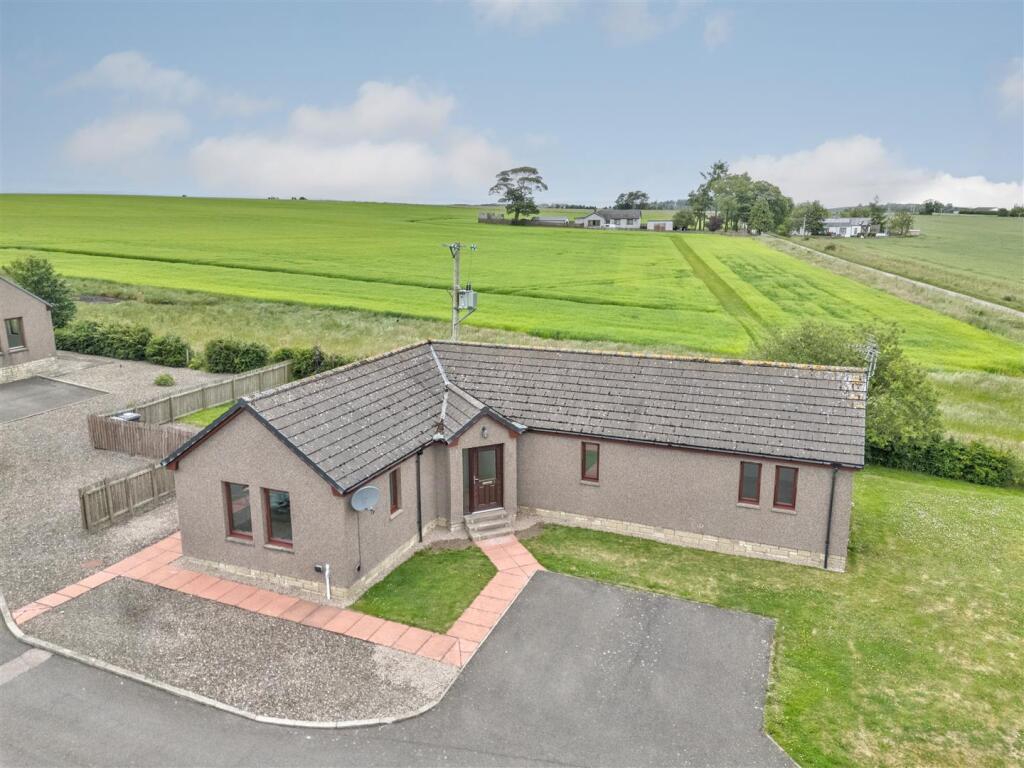 Main image of property: Carmyllie