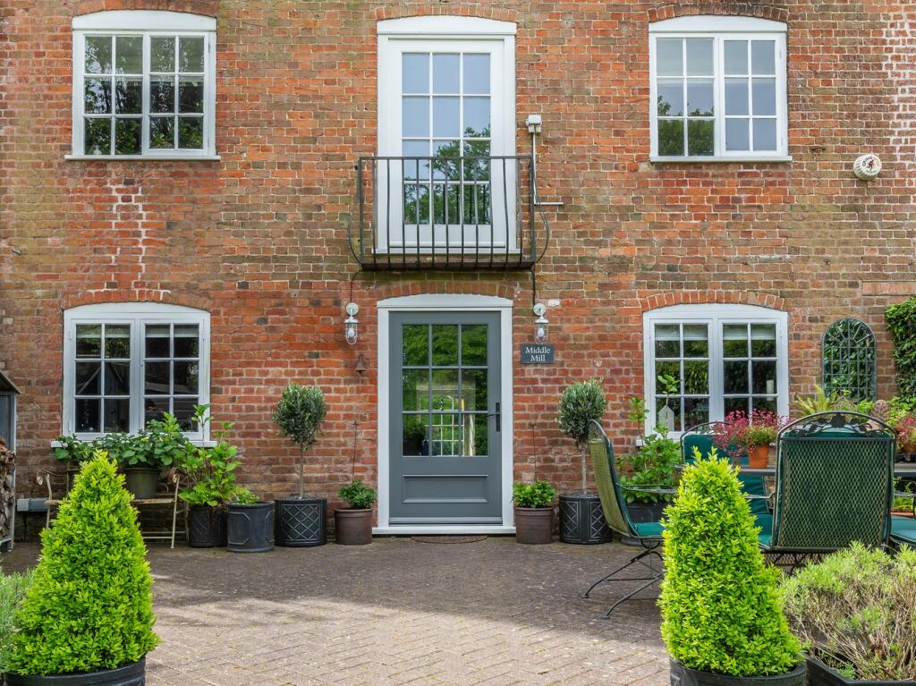 Additional property image - Stratford Road, Wootton Wawen, Henley in Arden, B95