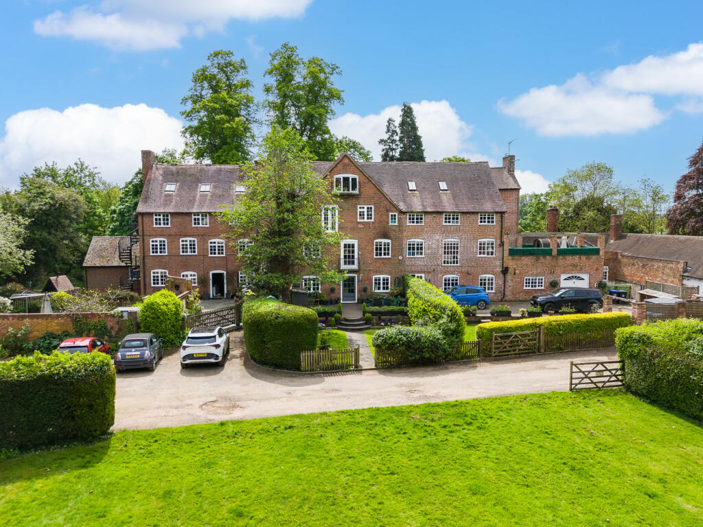 Additional property image - Stratford Road, Wootton Wawen, Henley in Arden, B95