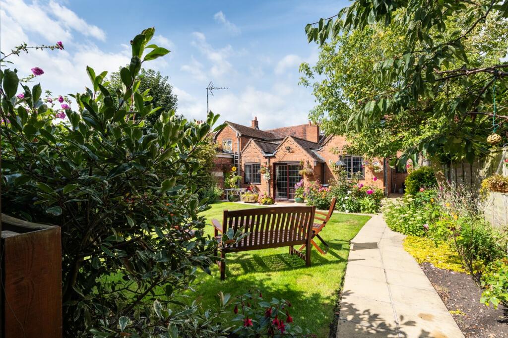 Additional property image - High Street, Henley-in-Arden, Warwickshire, B95
