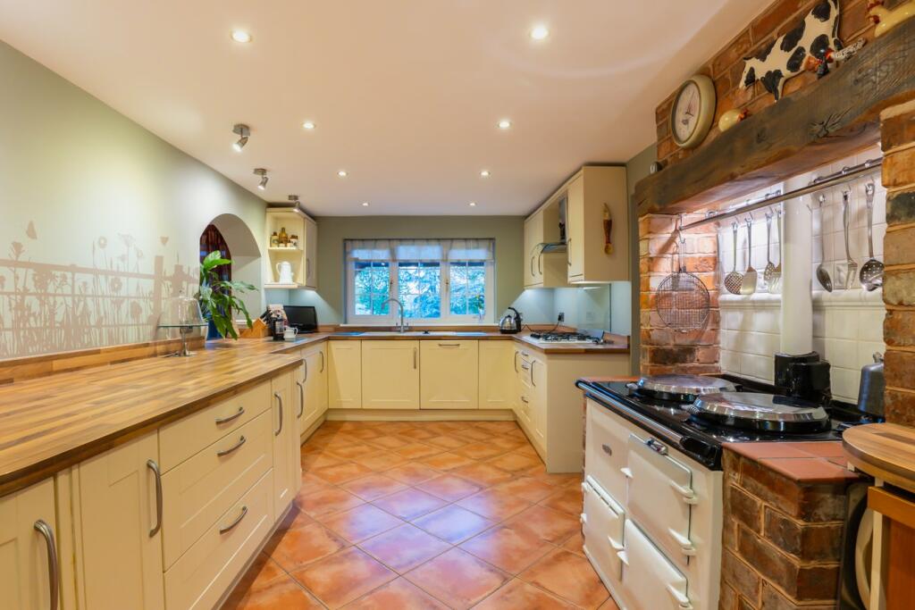 Additional property image - Beaudesert Park, Birmingham Road, Henley-in-Arden, B95