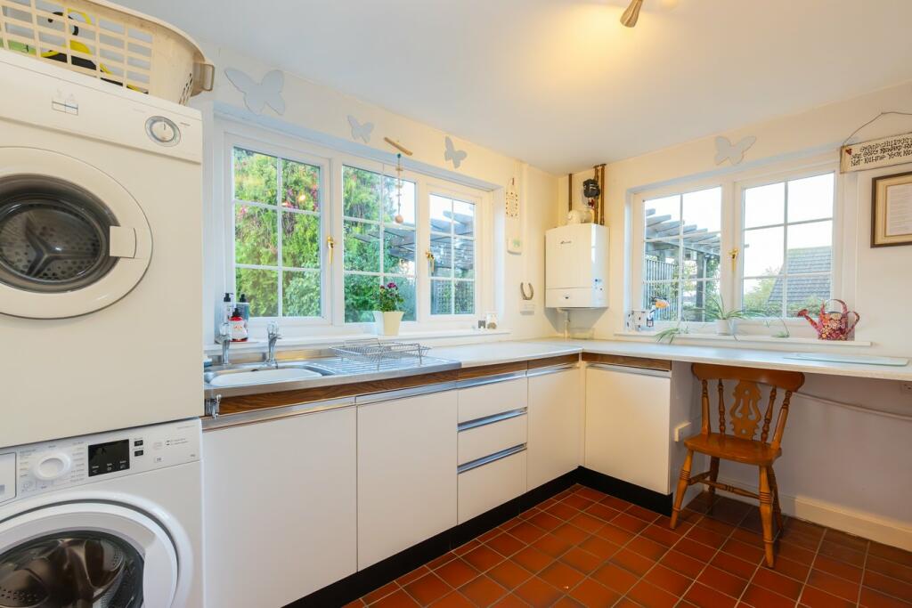 Additional property image - Beaudesert Park, Birmingham Road, Henley-in-Arden, B95