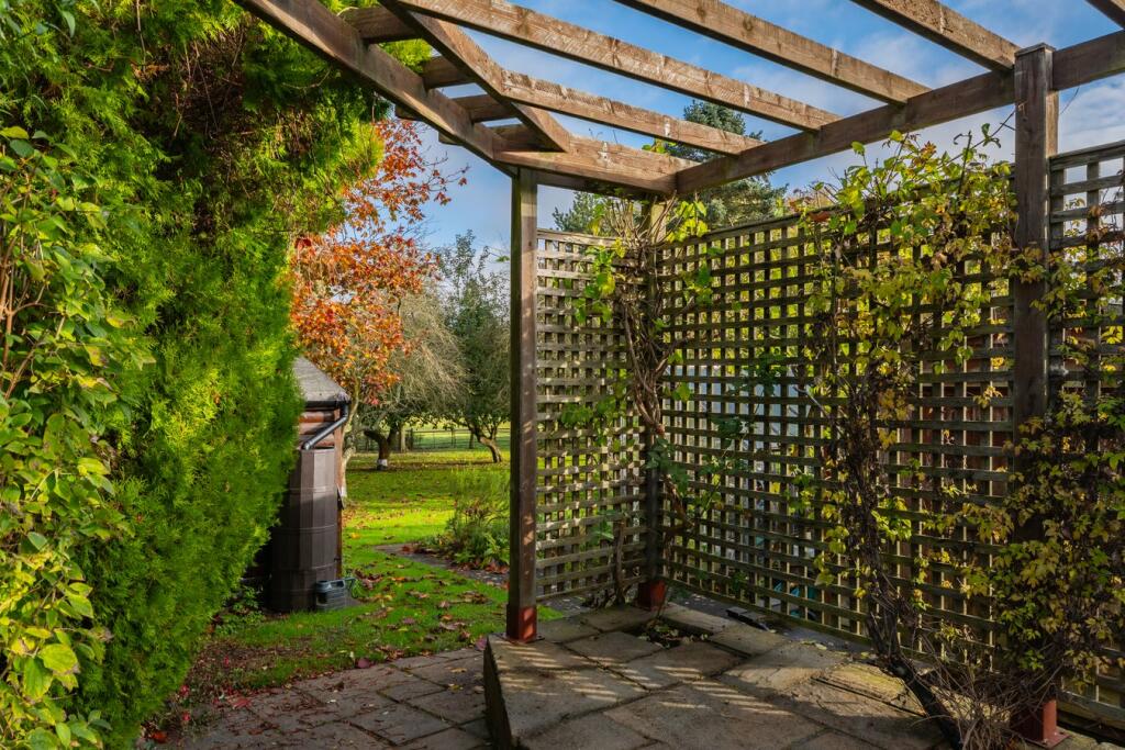Additional property image - Beaudesert Park, Birmingham Road, Henley-in-Arden, B95