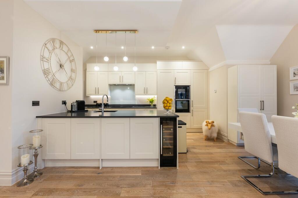 Additional property image - Milverton Hall, Blackdown, Leamington Spa, CV32