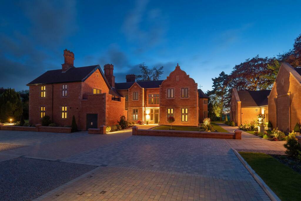 Additional property image - Milverton Hall, Blackdown, Leamington Spa, CV32