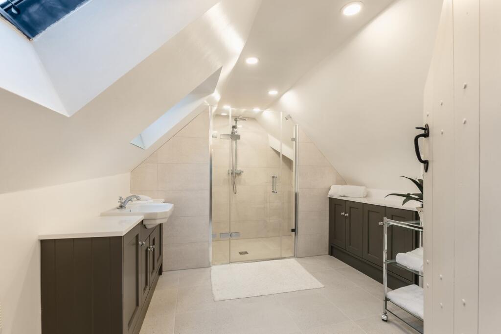 Additional property image - High Street, Henley-in-Arden, Warwickshire, B95