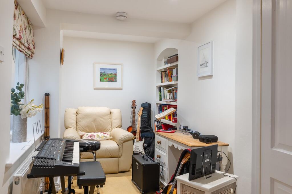 Additional property image - High Street, Henley-in-Arden, B95