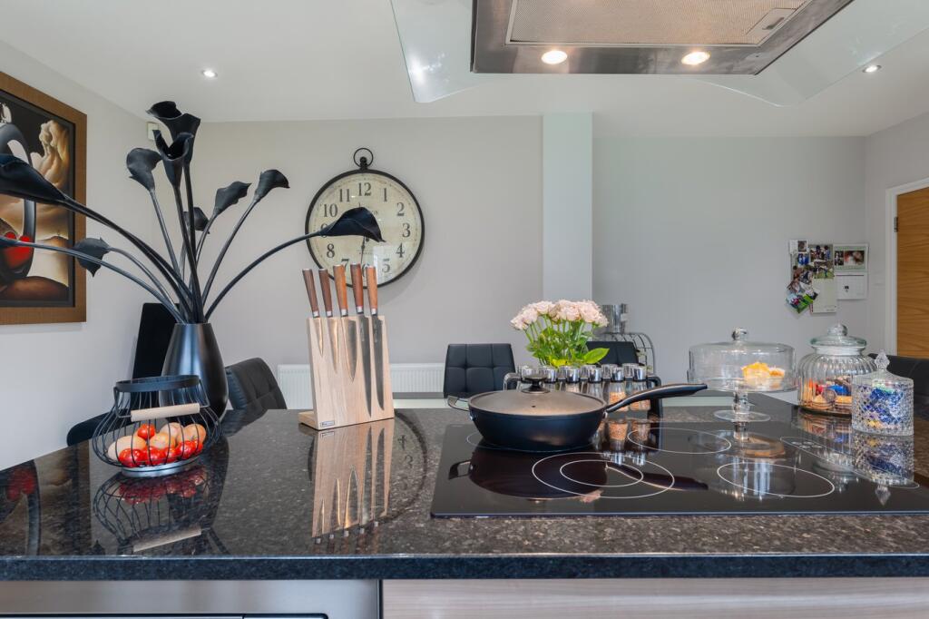Additional property image - Woodside Way, Solihull, B91