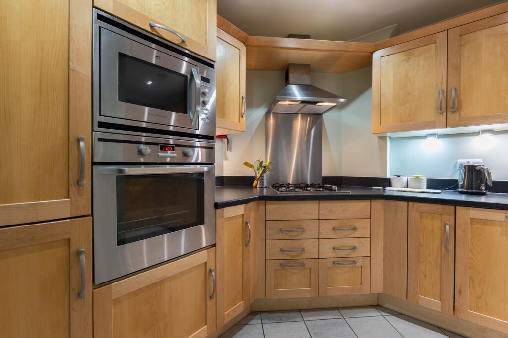 Additional property image - Bear Lane, Henley-in-Arden, B95