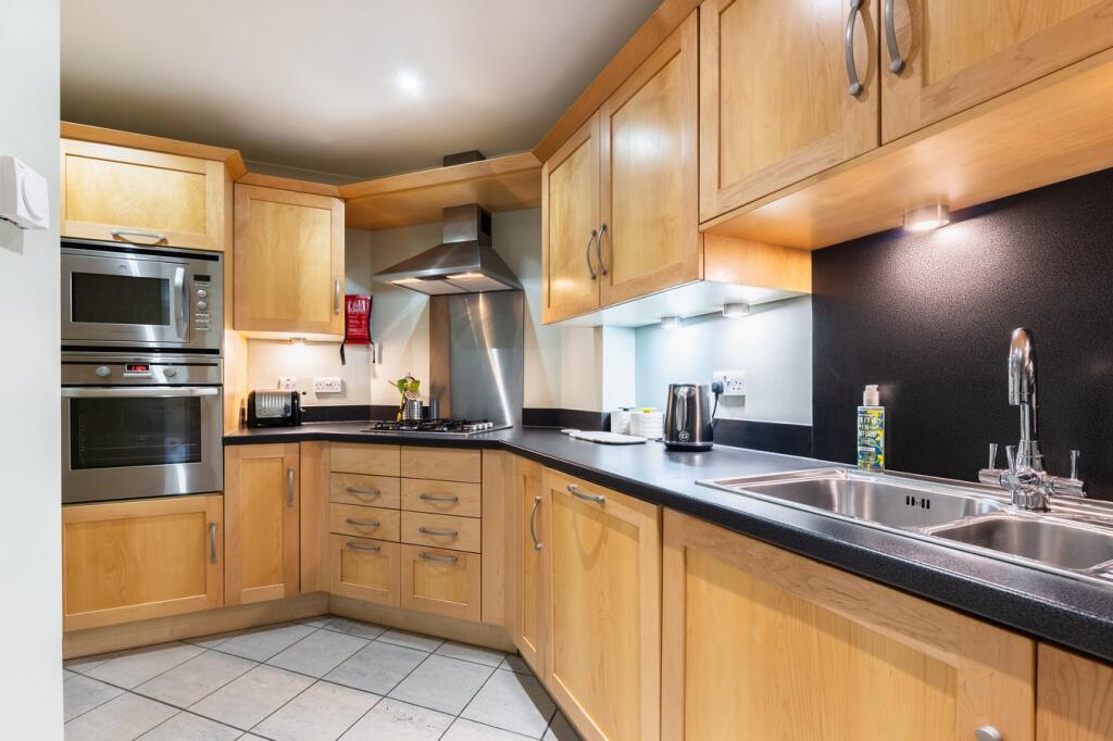 Additional property image - Bear Lane, Henley-in-Arden, B95