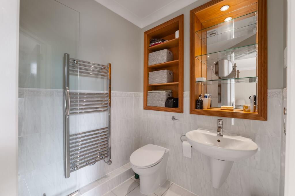 Additional property image - Bear Lane, Henley-in-Arden, B95