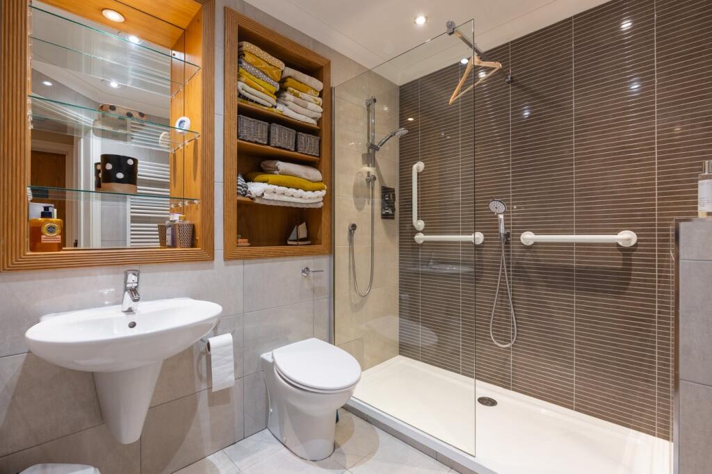 Additional property image - Bear Lane, Henley-in-Arden, B95