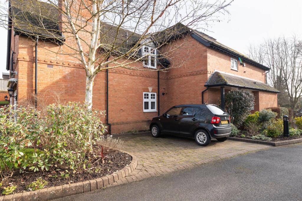 Additional property image - Bear Lane, Henley-in-Arden, B95