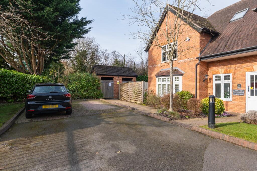 Additional property image - Bear Lane, Henley-in-Arden, B95
