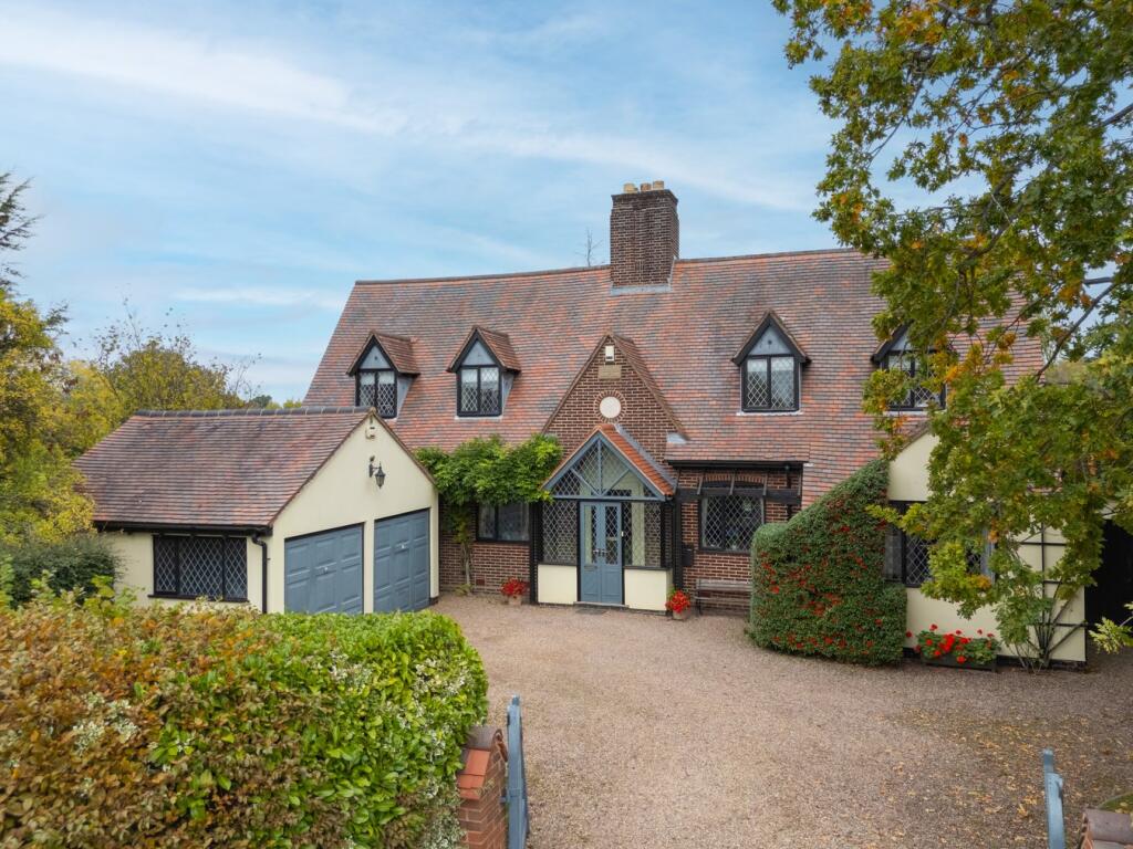 Main image of property: Old Warwick Road, Lapworth, Solihull, B94