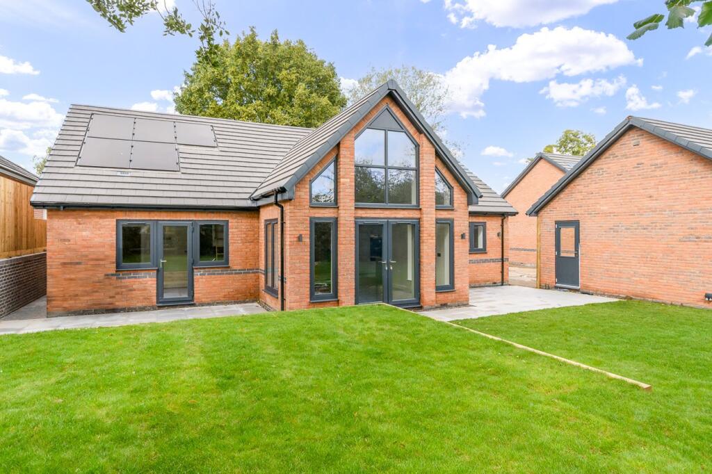 Main image of property: 3 Beaumont Close, Claverdon, Warwick, CV35