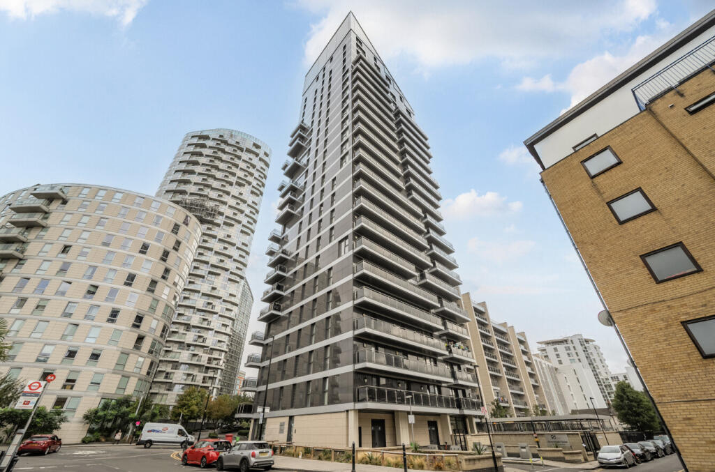 Main image of property: Province Square, Blackwall, E14