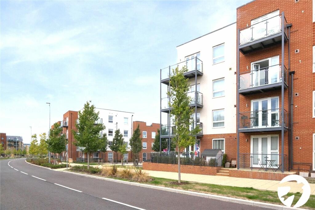 1 bedroom flat for sale in Lett Lane, Castle Hill, Ebbsfleet Valley