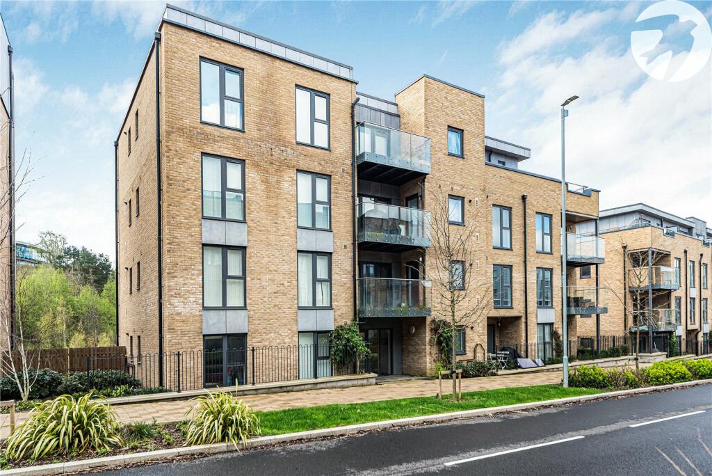 2 bedroom flat for sale in Castle Hill Drive, Castle Hill, Ebbsfleet